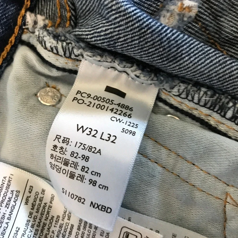 Levis 505 Jeans Mens 32x32 (32x30) Blue Regular Fit Straight Leg Dark Wash Denim